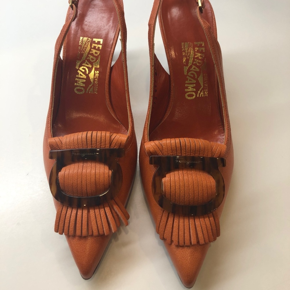 NWT Ferragamo heels
